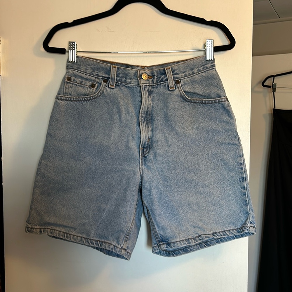 Vintage Levi 550 denim shorts